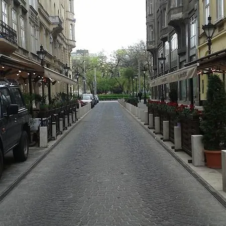 Apartment Apriory Apartmants Sas *