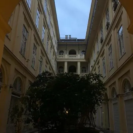 Apriory Apartmants Sas Apartment Budapest